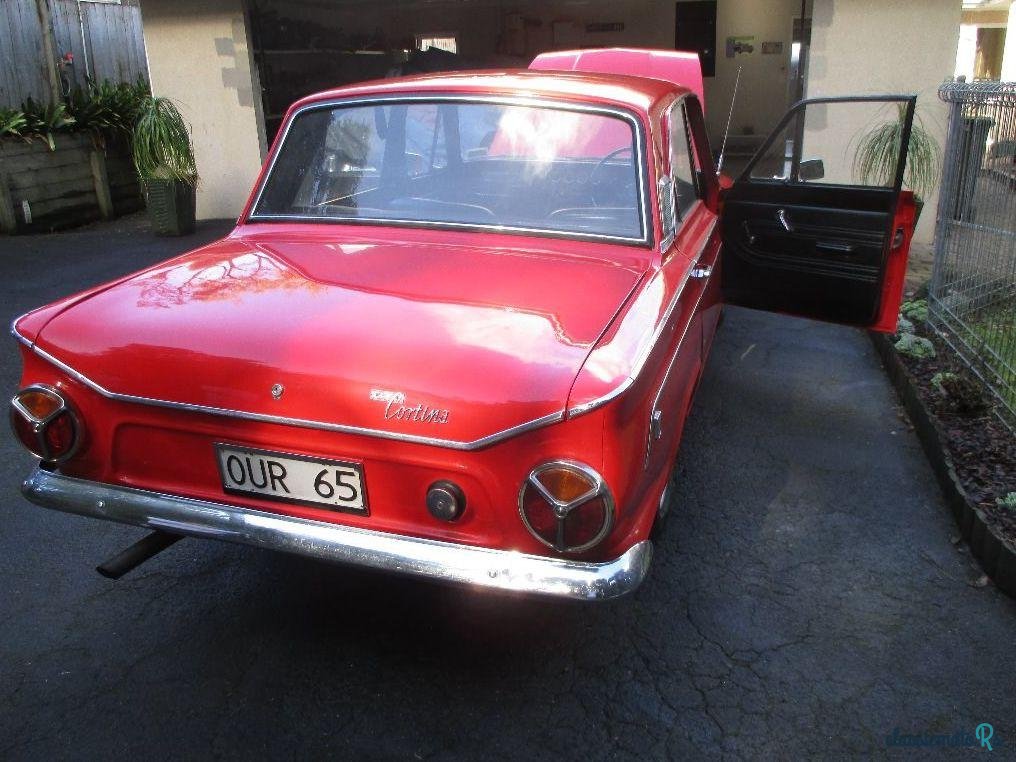 1965' Ford Cortina photo #5