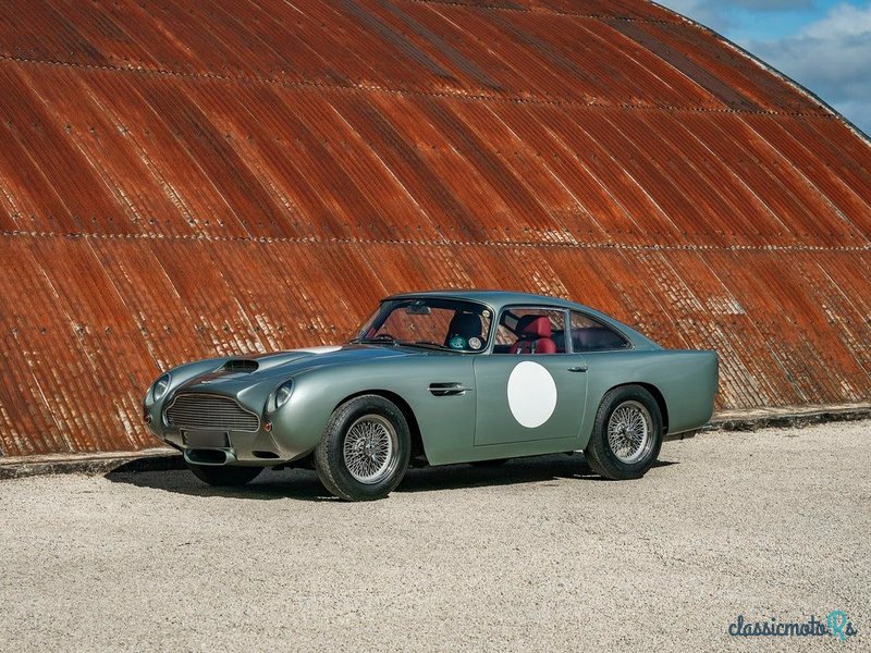 1962' Aston Martin DB4 photo #1
