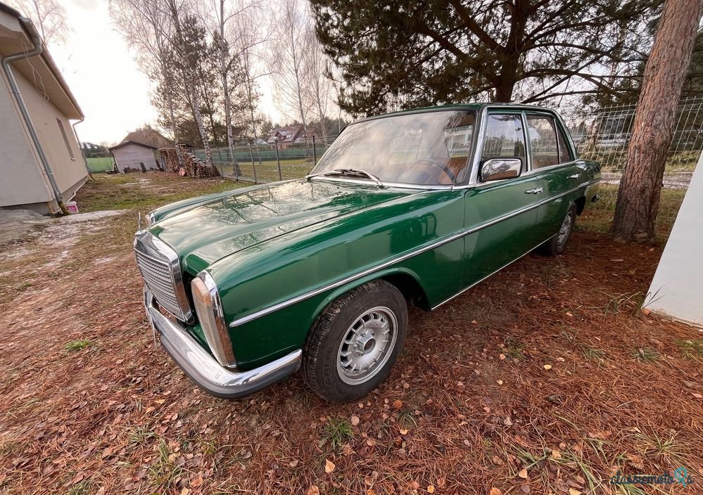 1972' Mercedes-Benz W115 photo #2