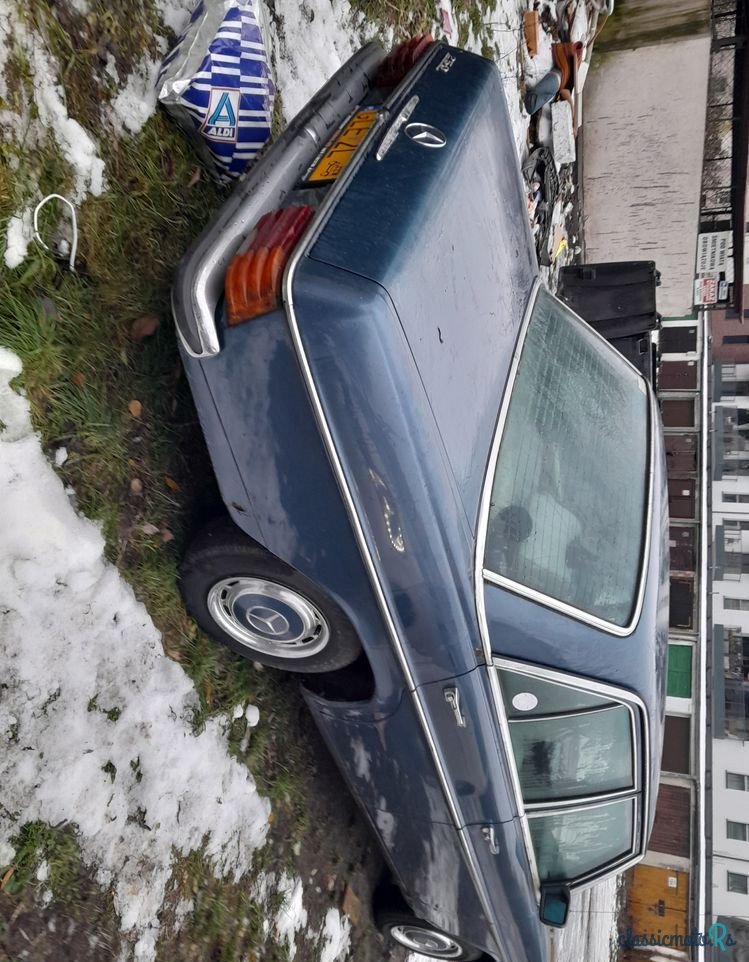 1975' Mercedes-Benz w114 photo #4