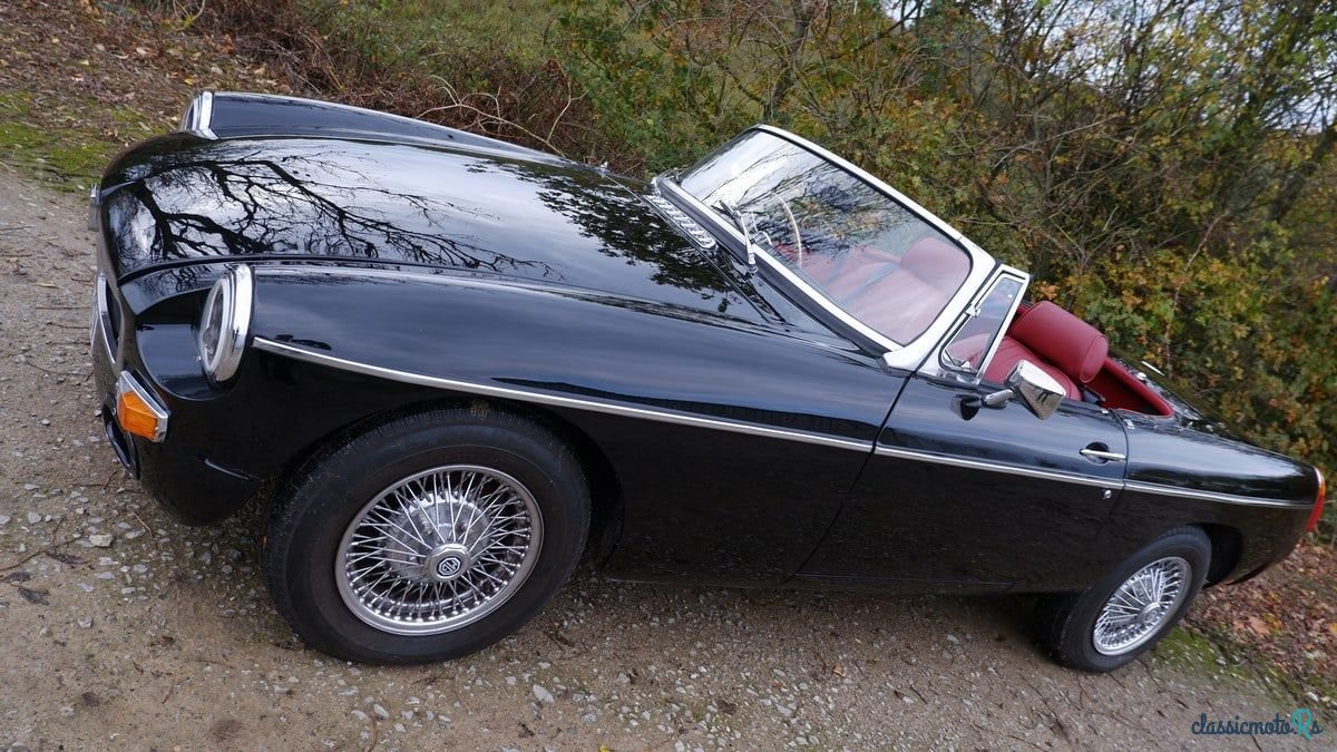 1980' MG MGB photo #4