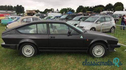 1982' Alfa Romeo Alfetta Gtv 2000 photo #6