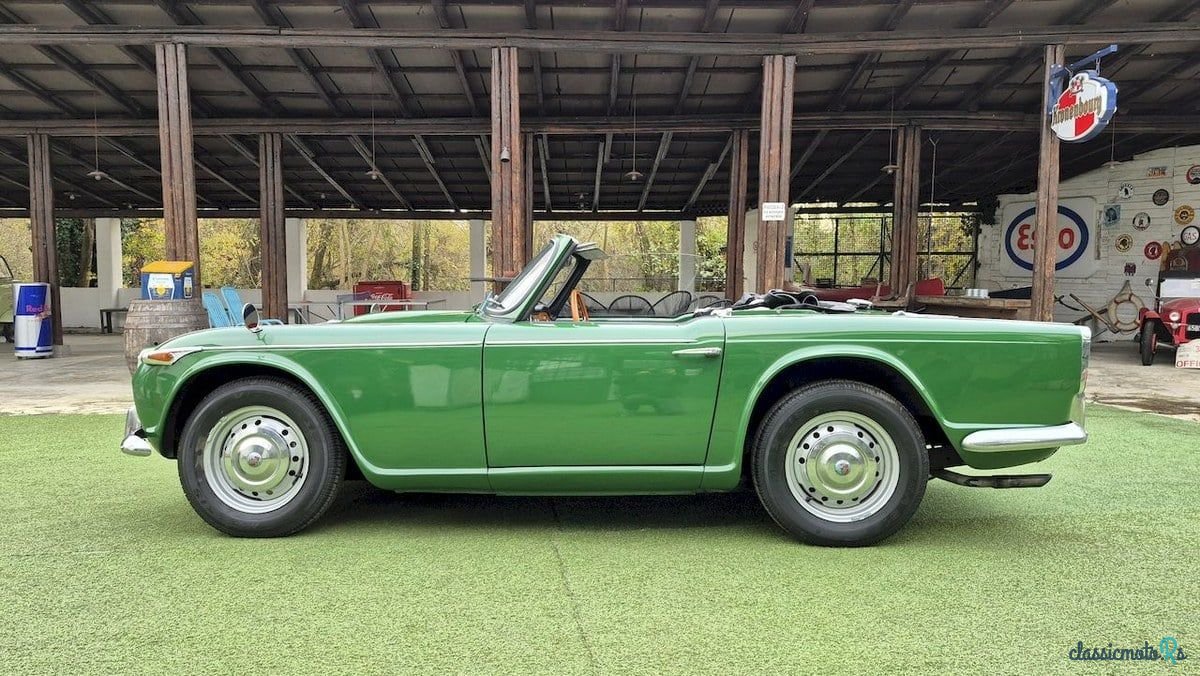 1966' Triumph TR4 photo #2
