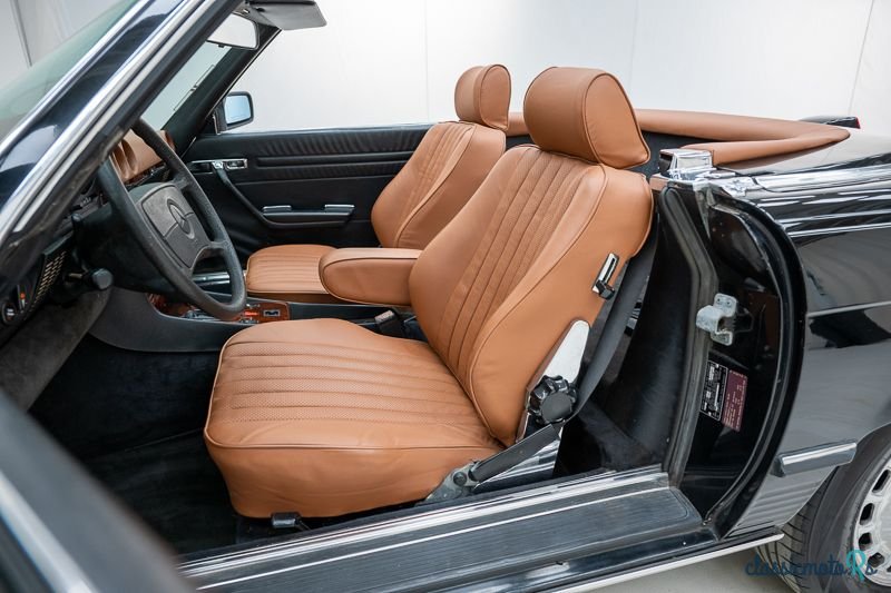 1986' Mercedes-Benz 560SL '86 CH39295 photo #4