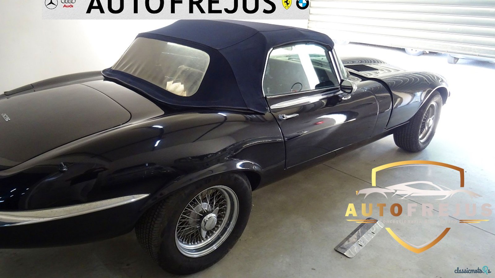 1974' Jaguar E-Type photo #3