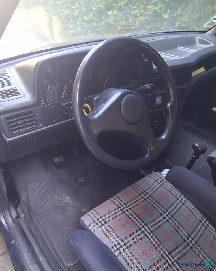 1990' Opel Kadett 1.4 Ls photo #5