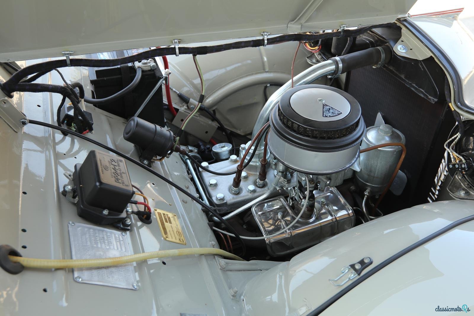 1949' Moskvitch 400 photo #5