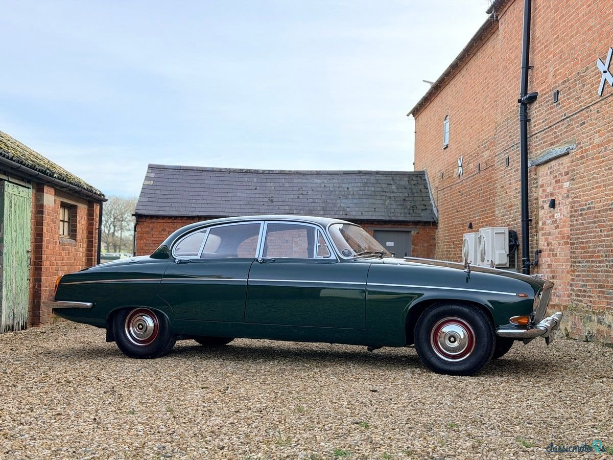 1969' Jaguar 420 photo #1