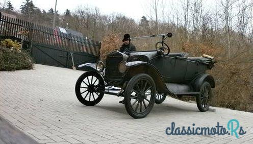 1917' Ford Model T Touring photo #5
