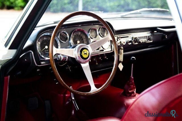 1959' Ferrari 250 photo #2