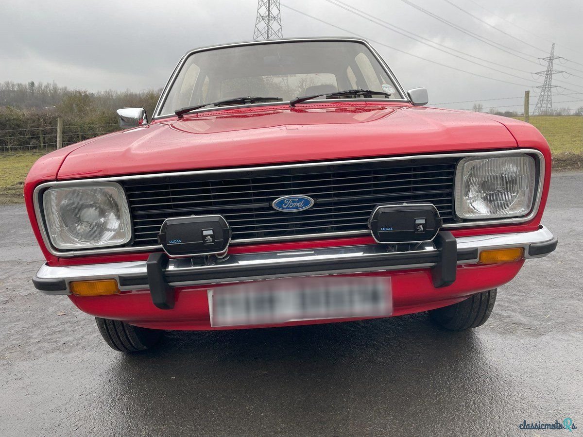 1980' Ford Escort photo #6