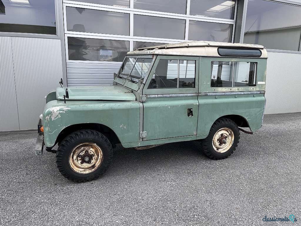 1974' Land Rover Defender photo #3