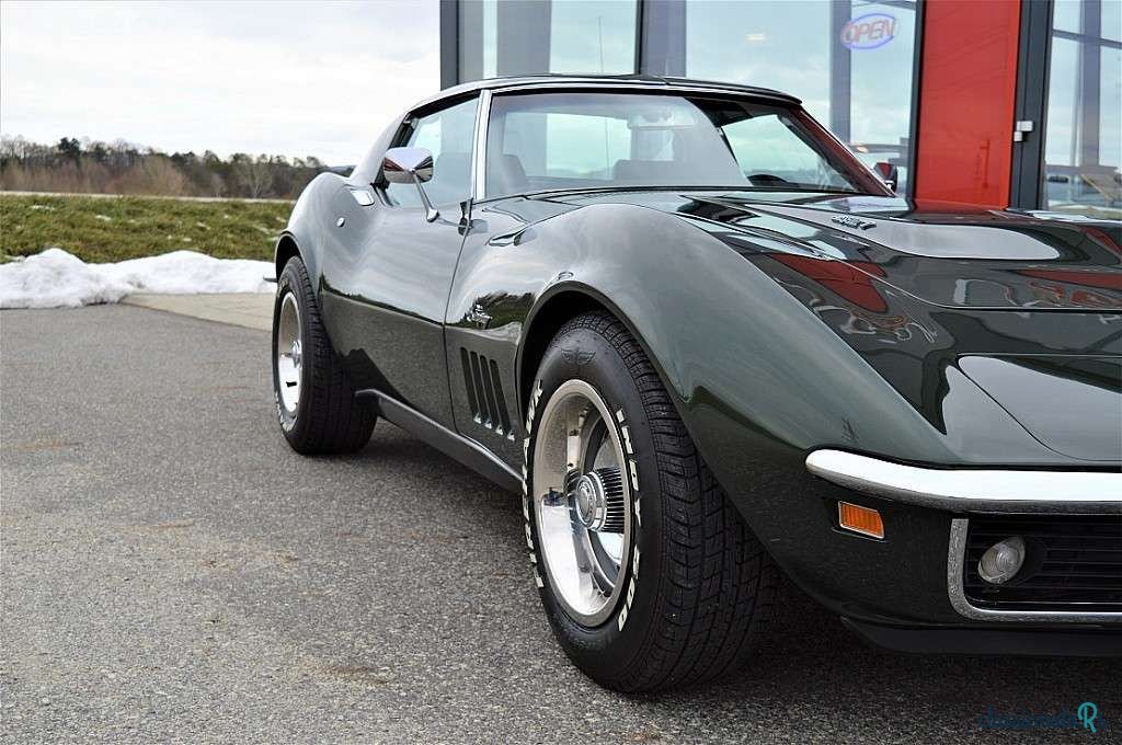 1969' Chevrolet Corvette photo #2