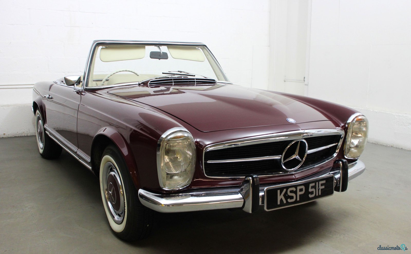 1968' Mercedes-Benz 280 photo #3