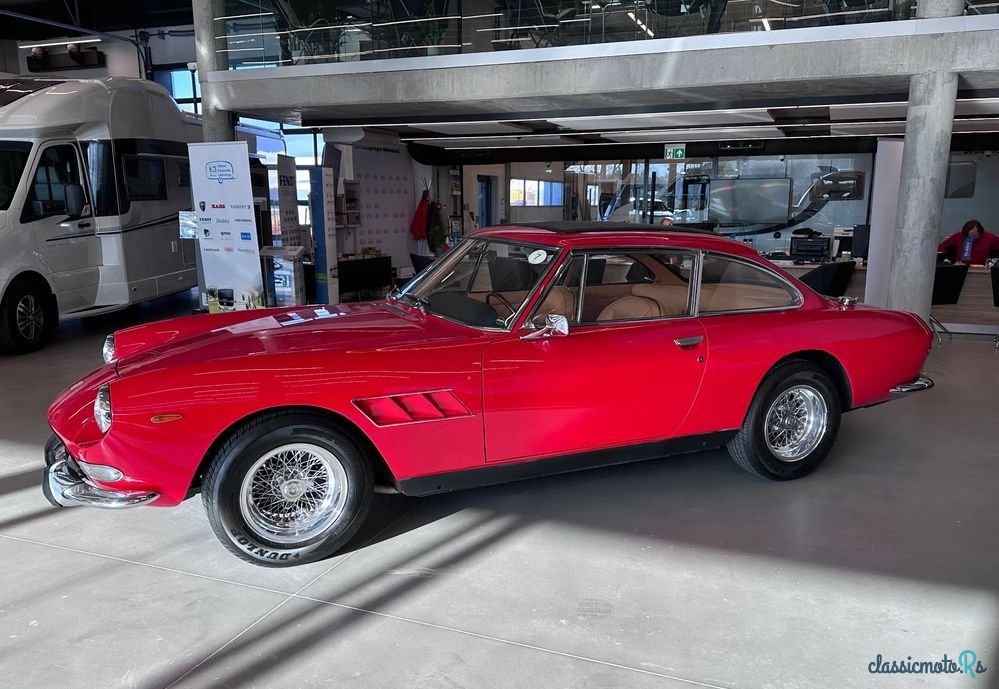 1967' Ferrari 330 photo #1