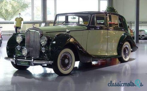 1948' Bentley Vi Saloon Freestone & Webb photo #1
