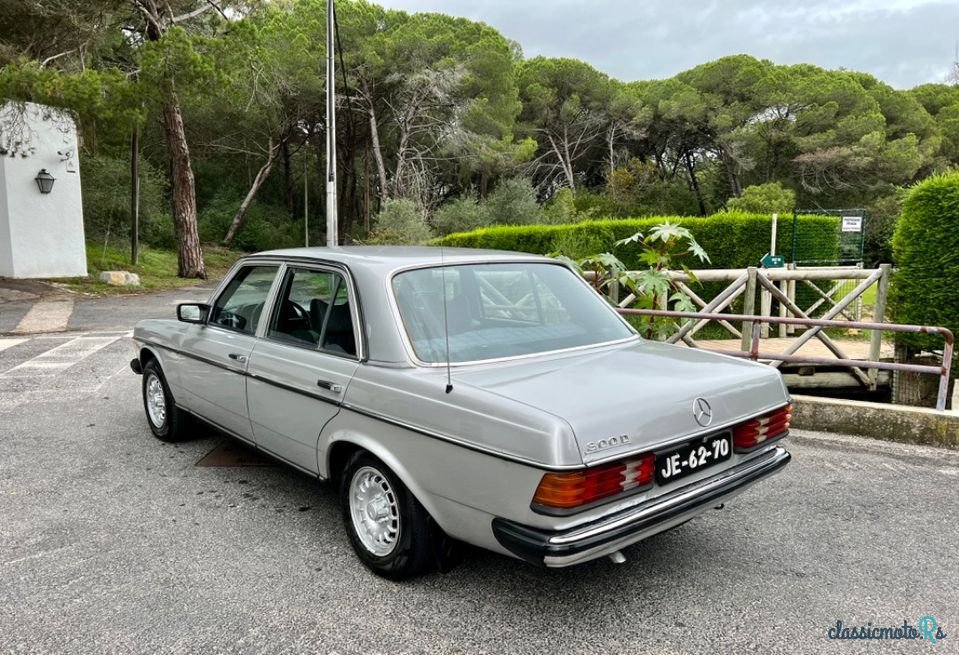 1979' Mercedes-Benz 300 photo #3