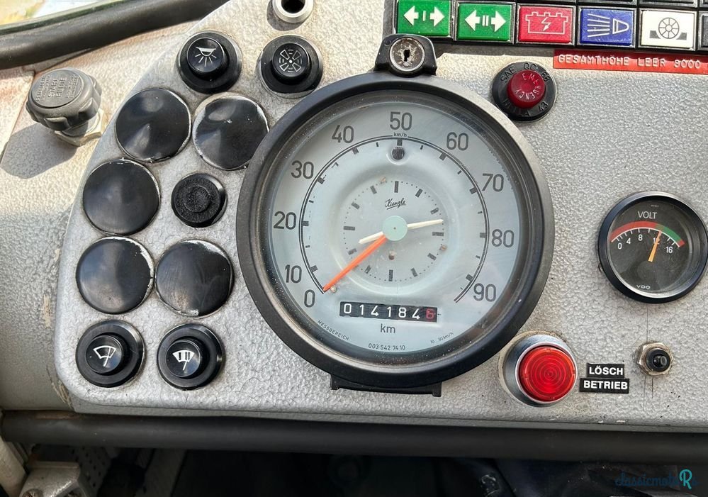 1971' Mercedes-Benz photo #6