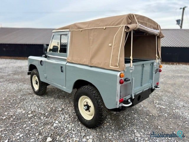1972' Land Rover Series III photo #5