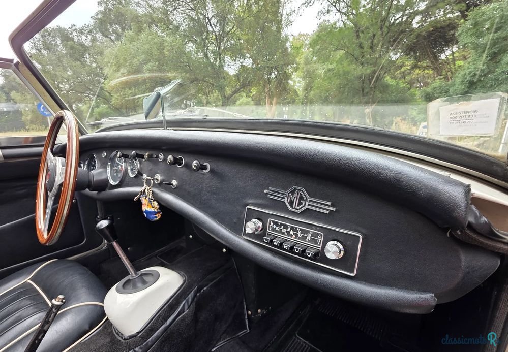 1968' MG Midget photo #5