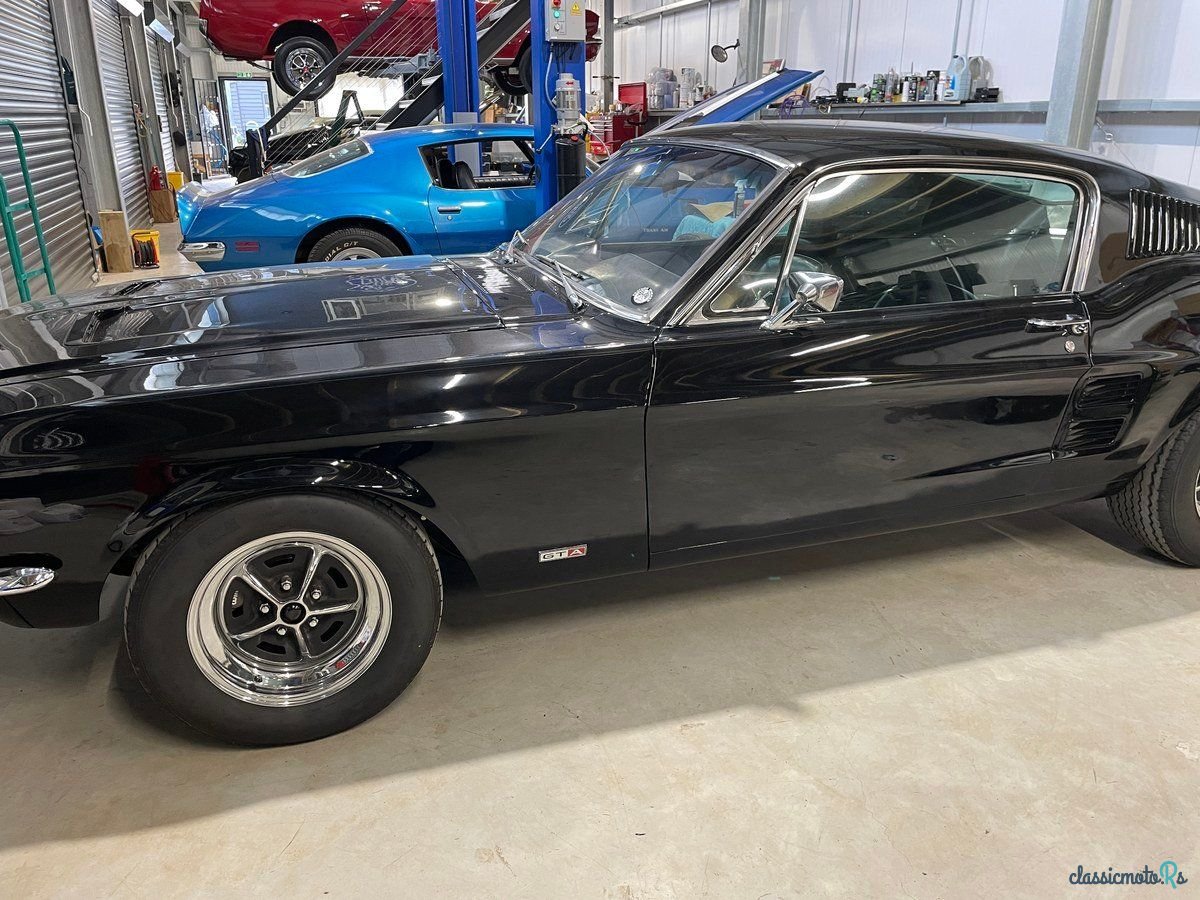 1967' Ford GT photo #3