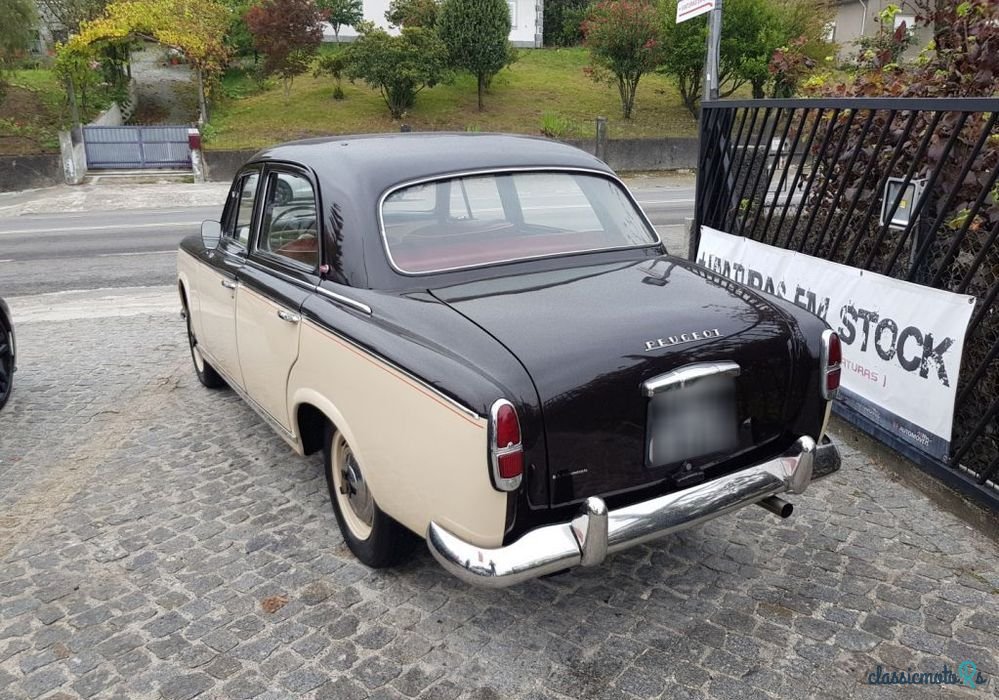 1960' Peugeot 403 for sale. Portugal