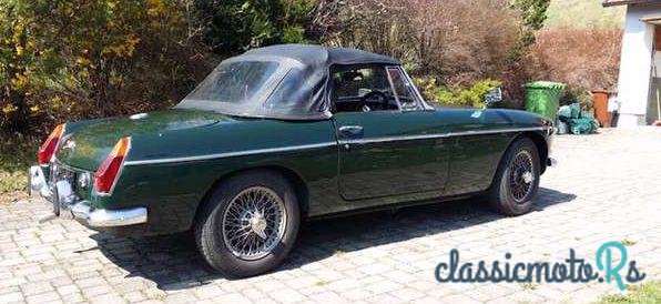 1971' MG MG B photo #3