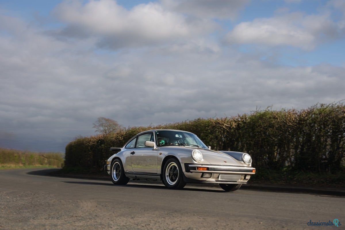 1989' Porsche 911 photo #1