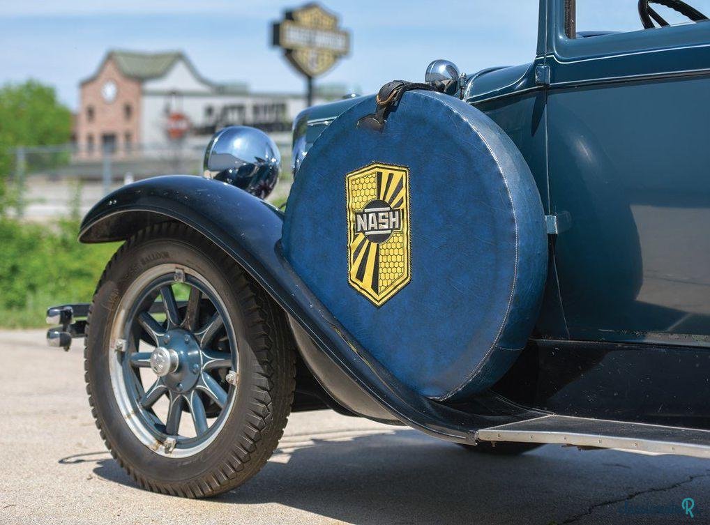 1929' Nash Series 420 Standard Six Sedan photo #2