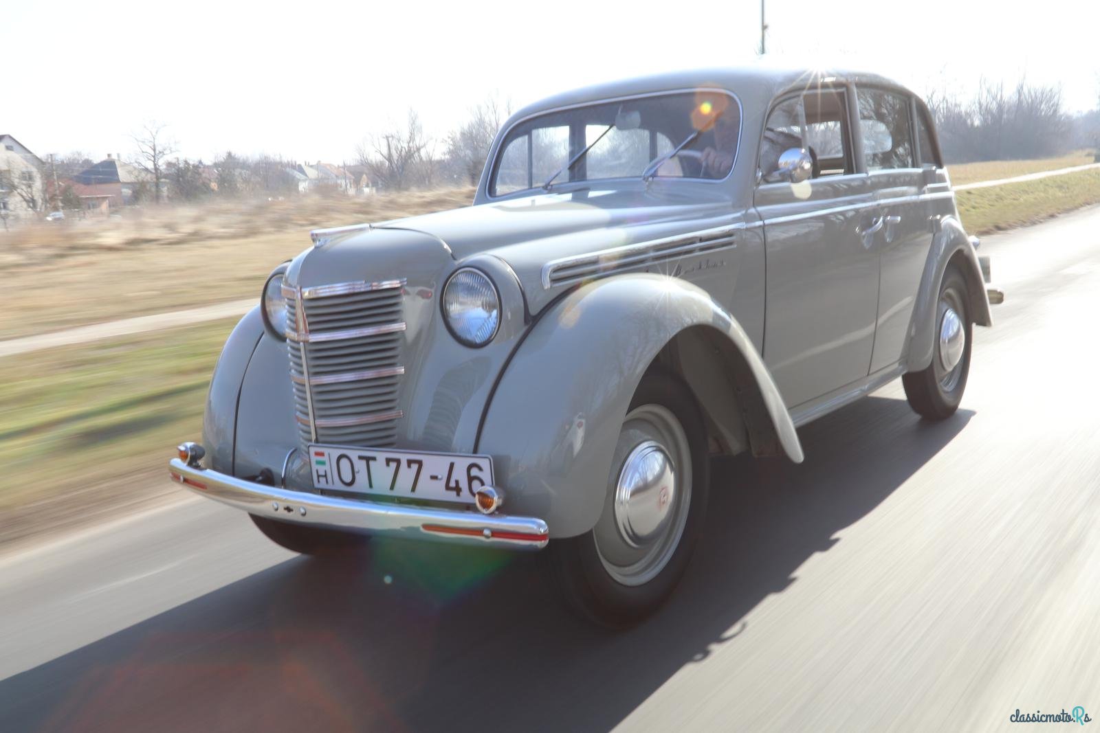 1949' Moskvitch 400-420 photo #4
