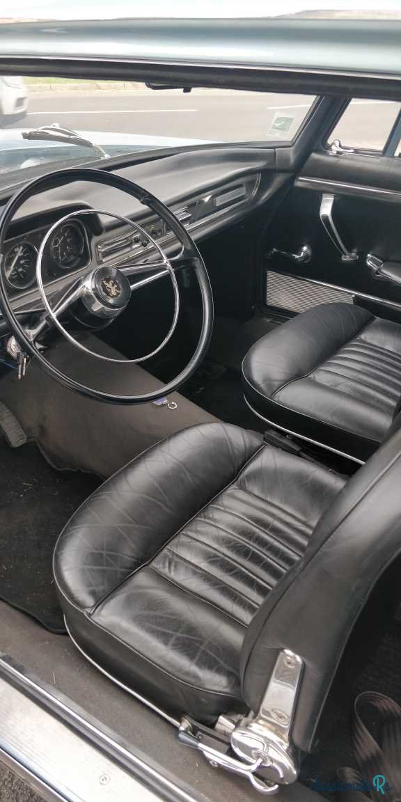 1967' Peugeot 404 Coupé photo #3