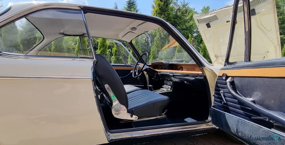 1966' BMW 2000 CA photo #4