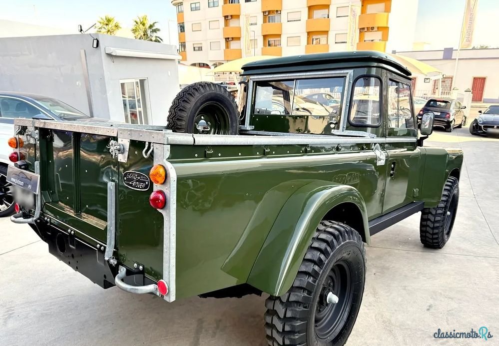 1975' Land Rover Serie III photo #3