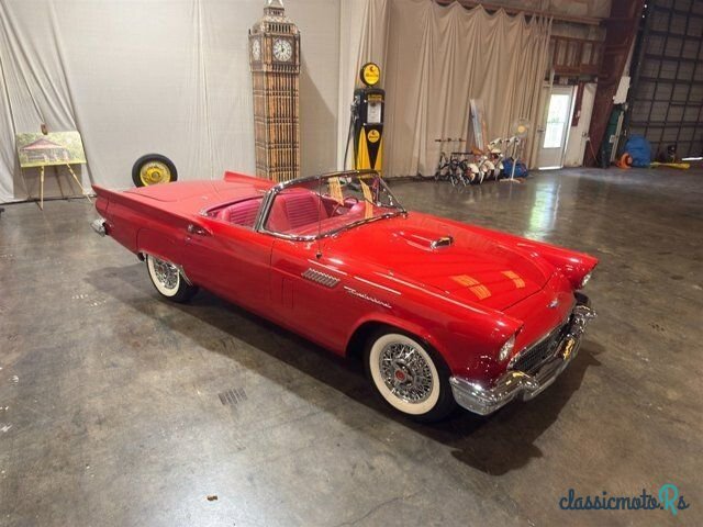 1957' Ford Thunderbird photo #4