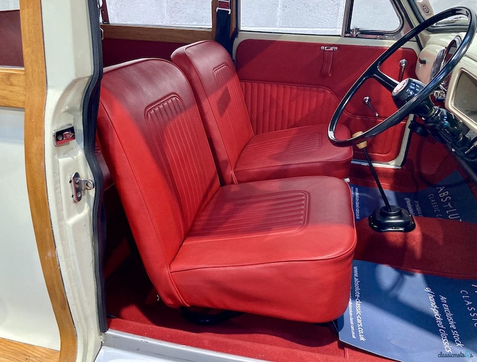 1971' Morris Minor Traveller photo #6