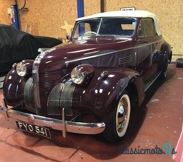 1939' Pontiac Silver Streak photo #3