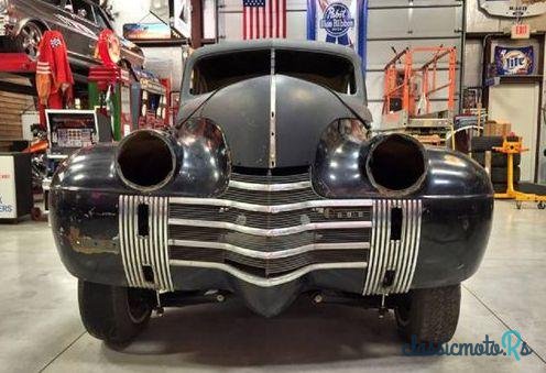 1940' Oldsmobile Custom Cruiser Business Coupe photo #3