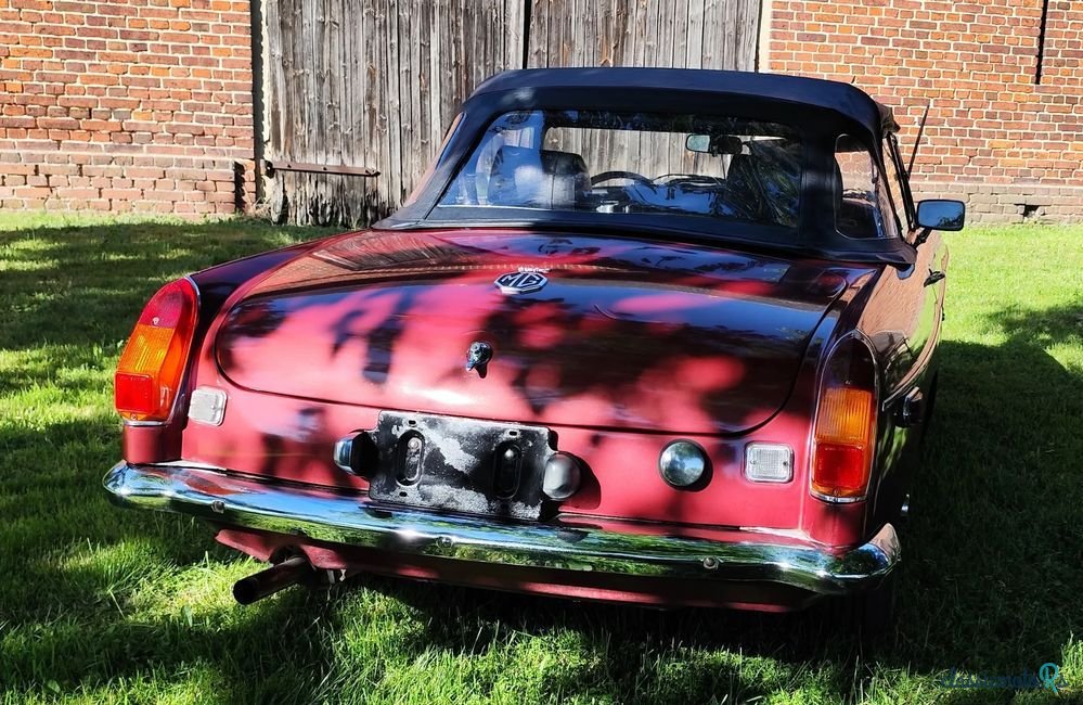 1974' MG MGB photo #4