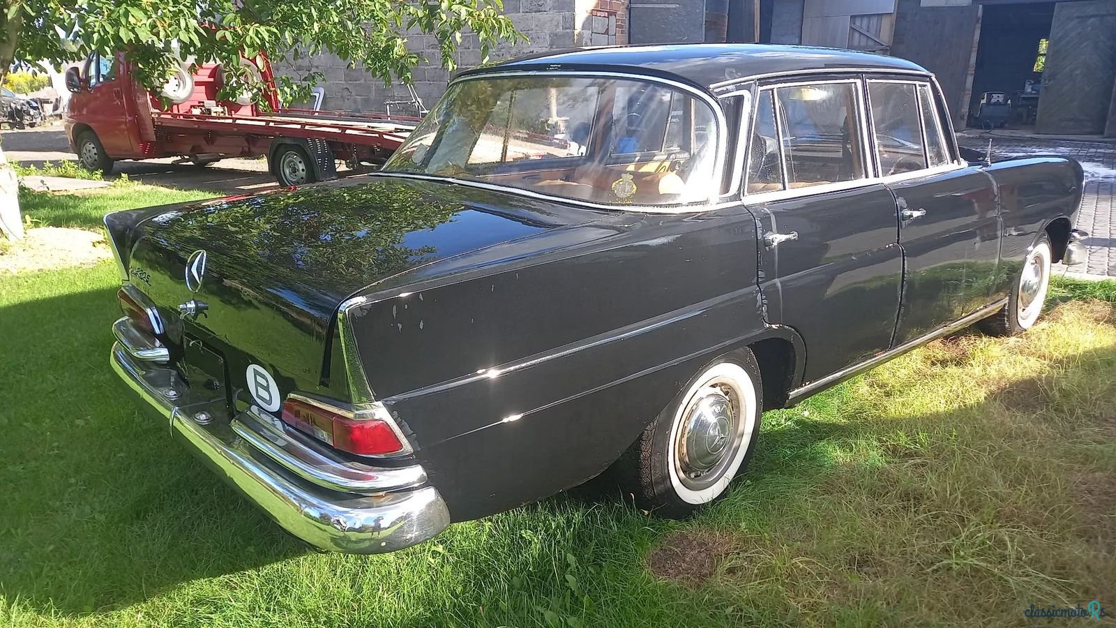 1961' Mercedes-Benz W111 photo #3