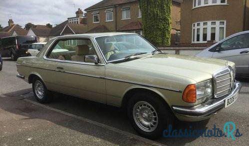 1985' Mercedes-Benz 280 Ce photo #1