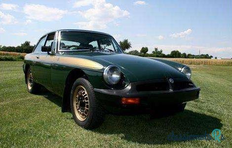 1975' MG MG B GT photo #6