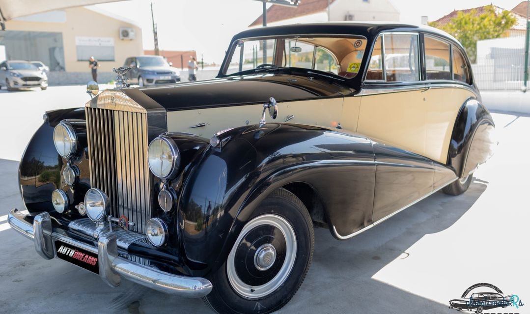 1952' Rolls-Royce Silver Wraith photo #1