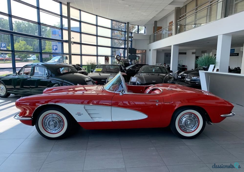 1961' Chevrolet Corvette photo #5