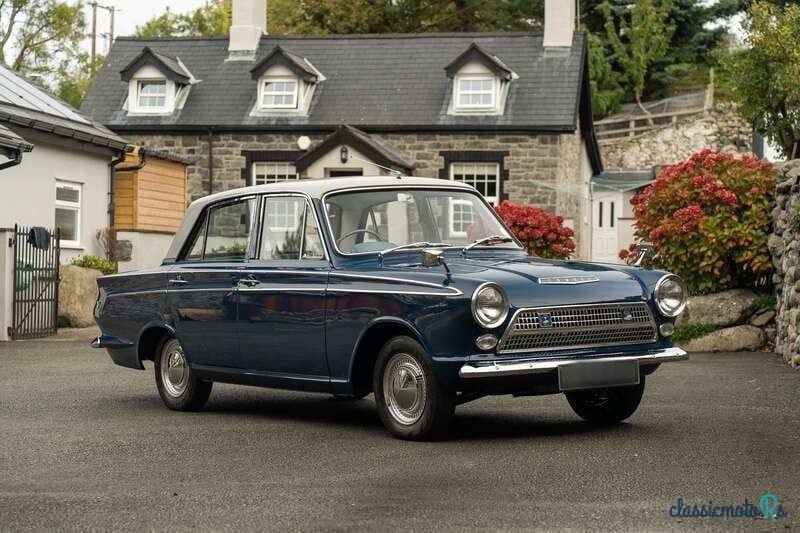 1964' Ford Cortina photo #1