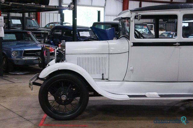 1928' Ford photo #2