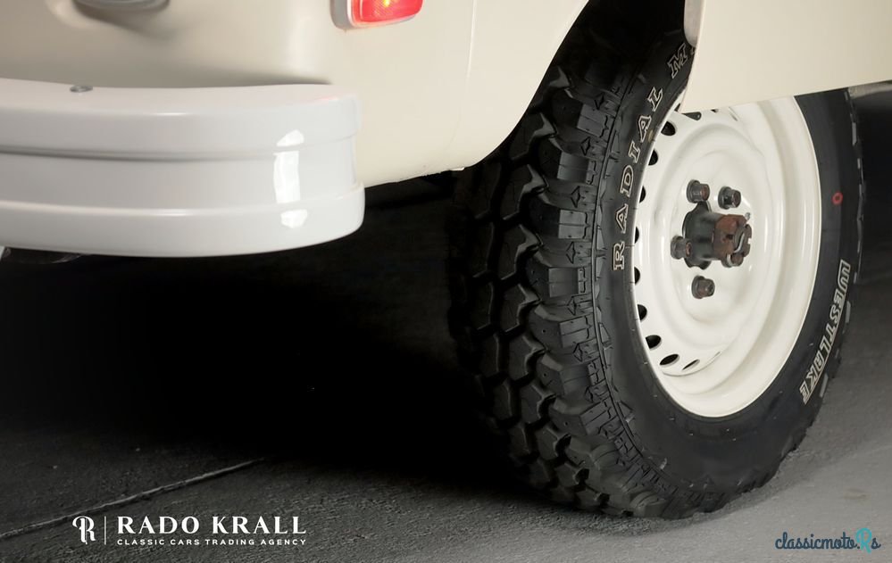 1974' Volkswagen Transporter photo #4