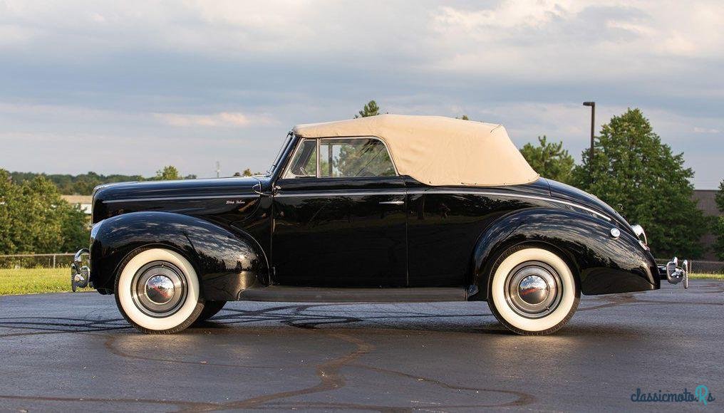 1940' Ford Deluxe photo #5