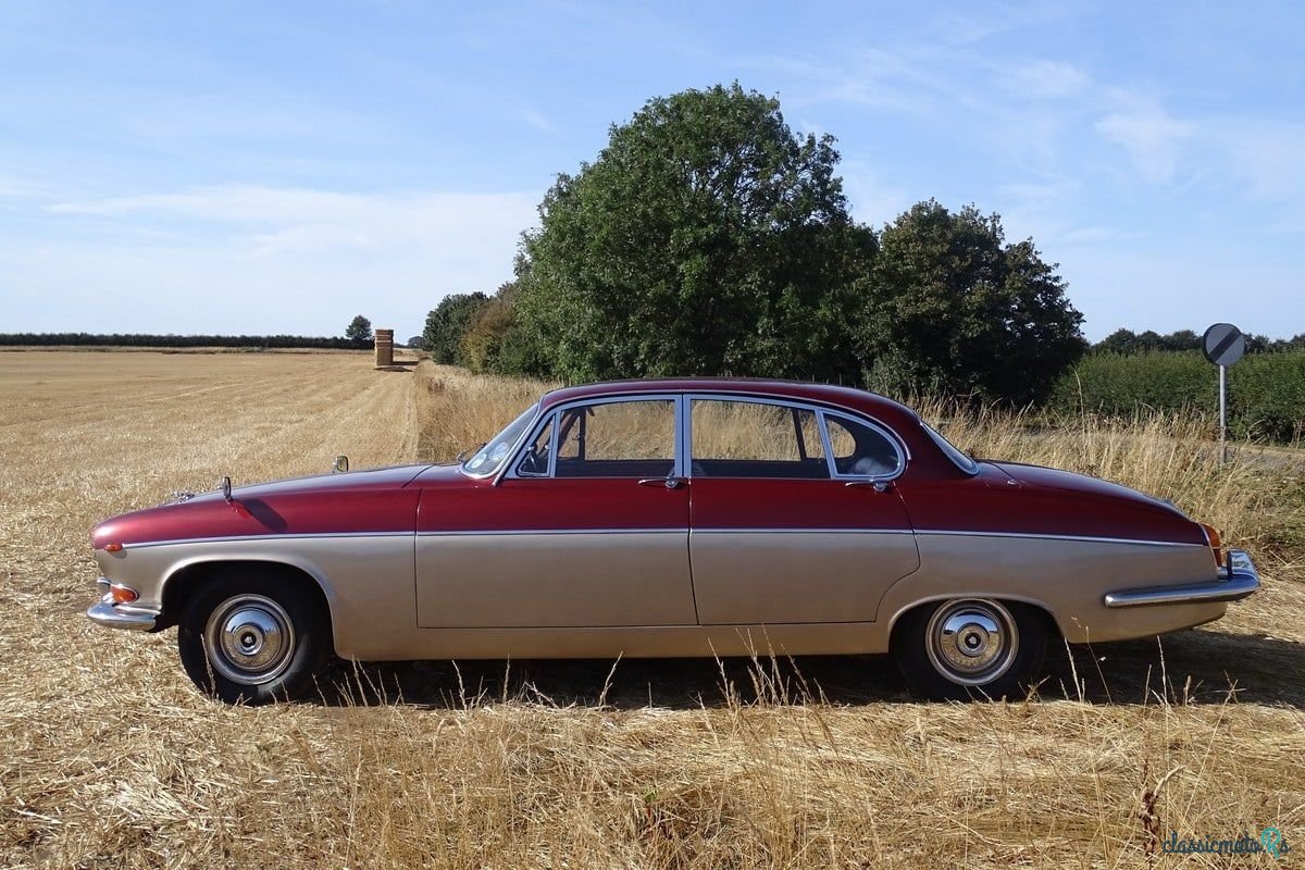 1967' Jaguar 420G photo #6