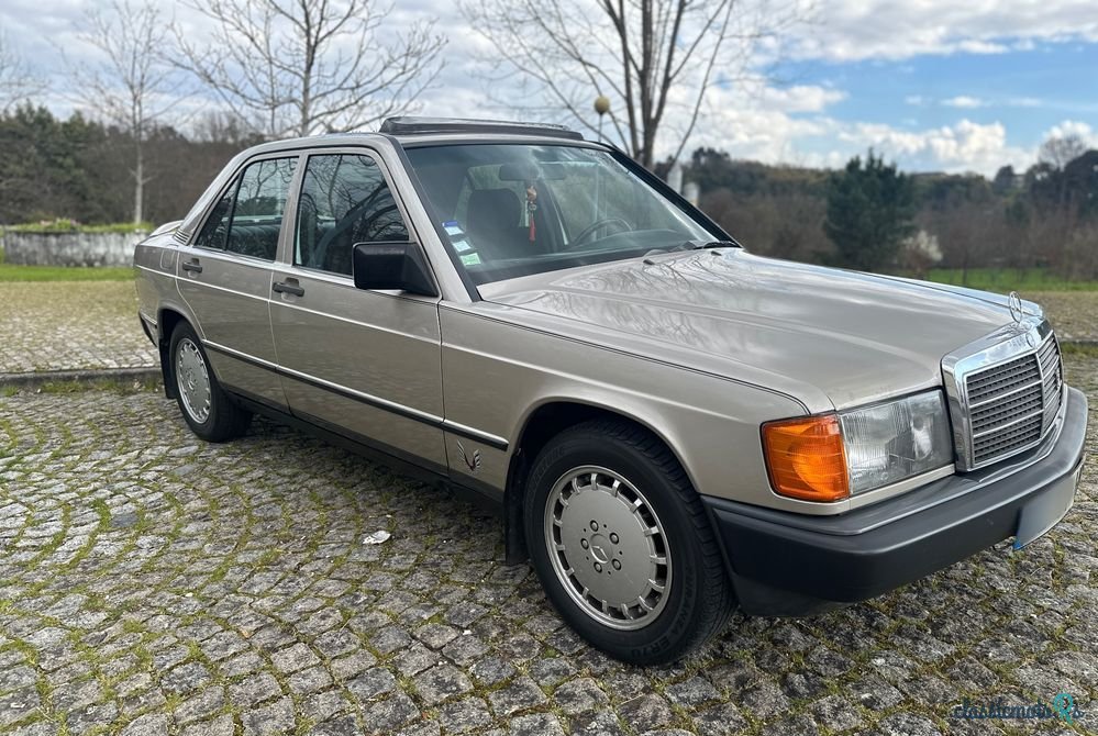 1985' Mercedes-Benz Classe A photo #1