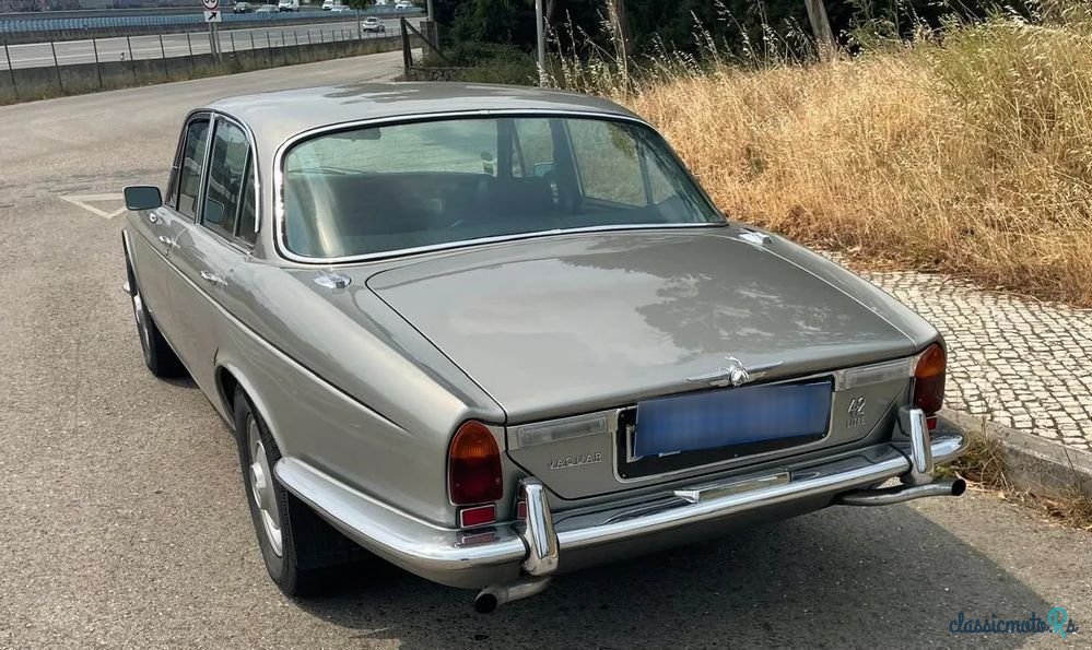 1972' Jaguar XJ photo #5